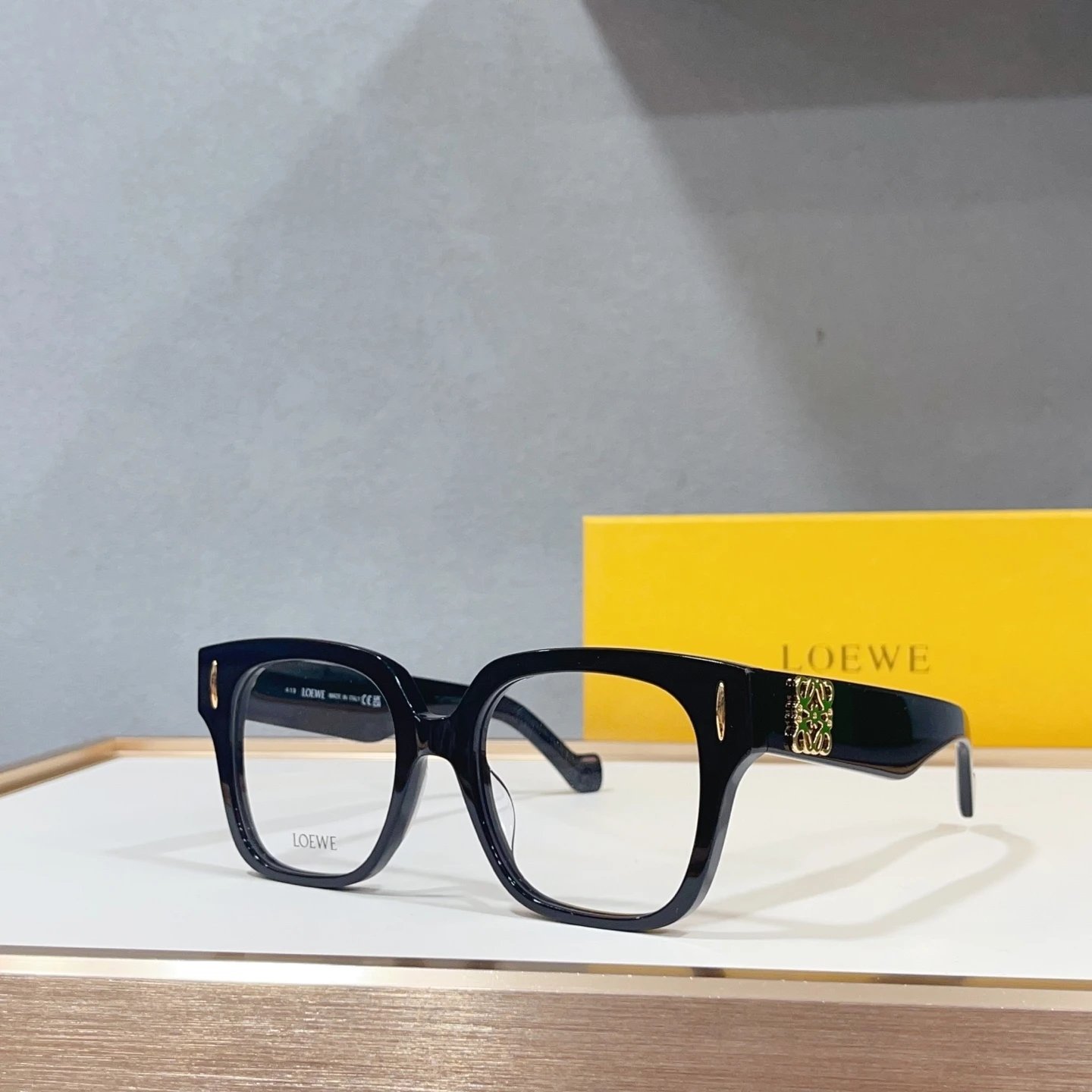 Loewe LW50069I Sunglasses 51-19-140 Ver.A — photo 4