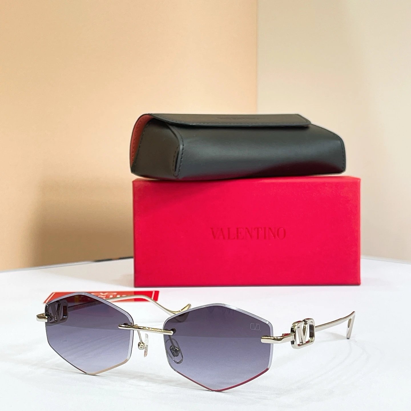 Valentino VLS-187 Sunglasses 58-18-145 Ver.B — Photo 6