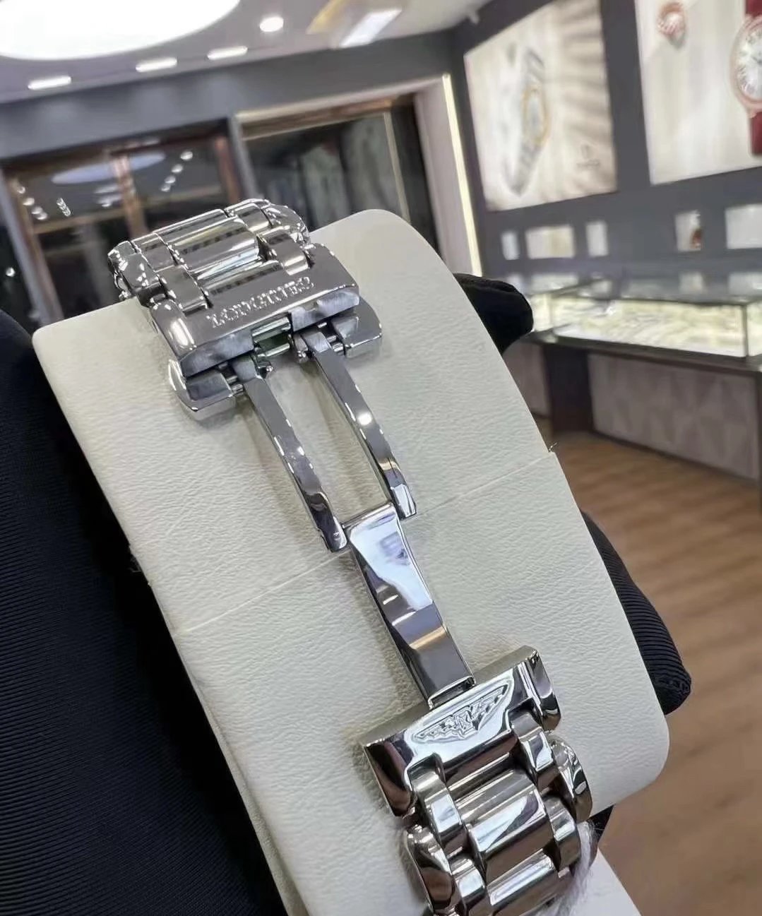 Longines PrimaLuna Quartz Ladies Watch 30mm Ver.A — photo 8