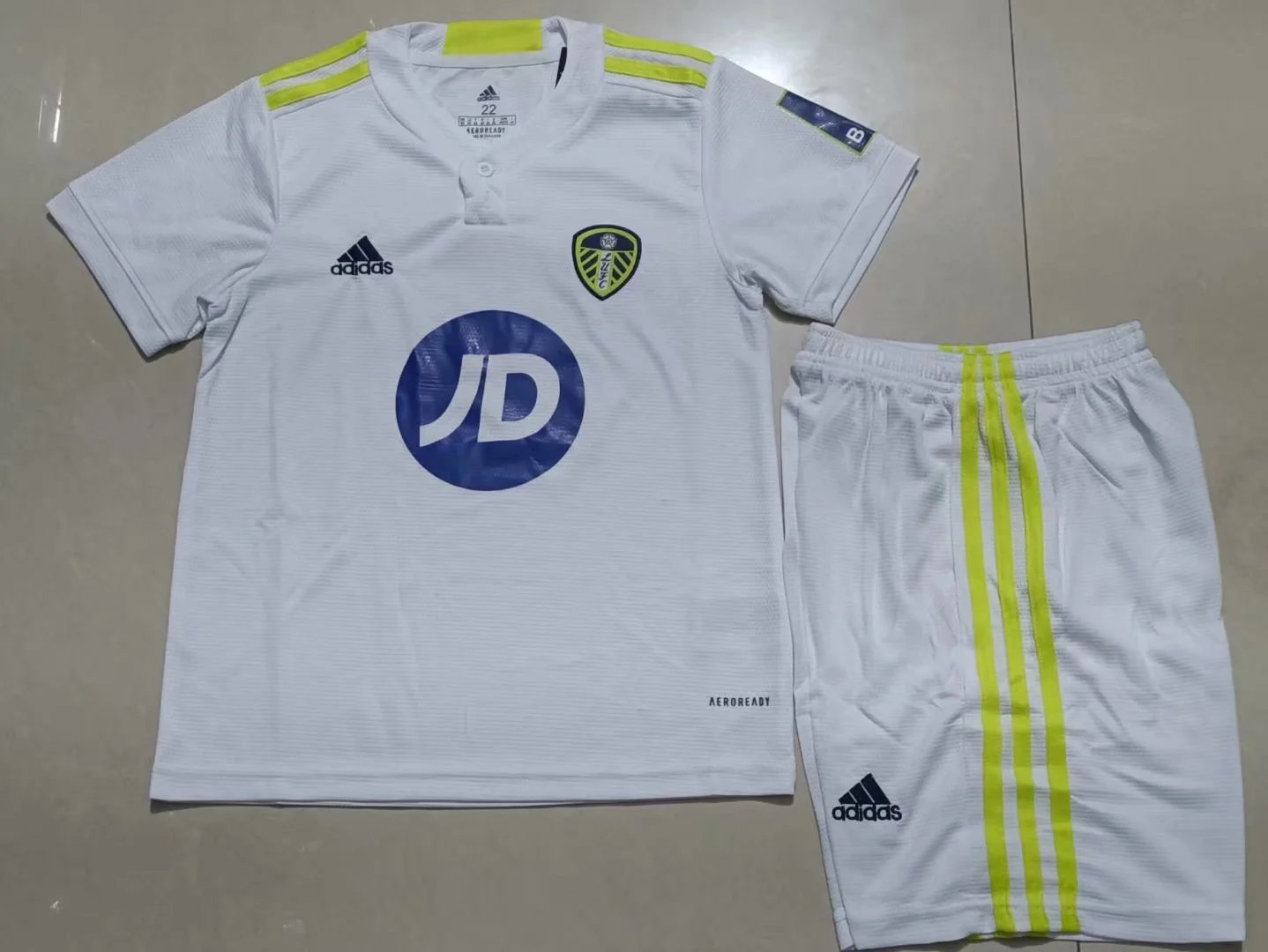 Leeds United 21/22 Home Jersey - Kids — photo 10