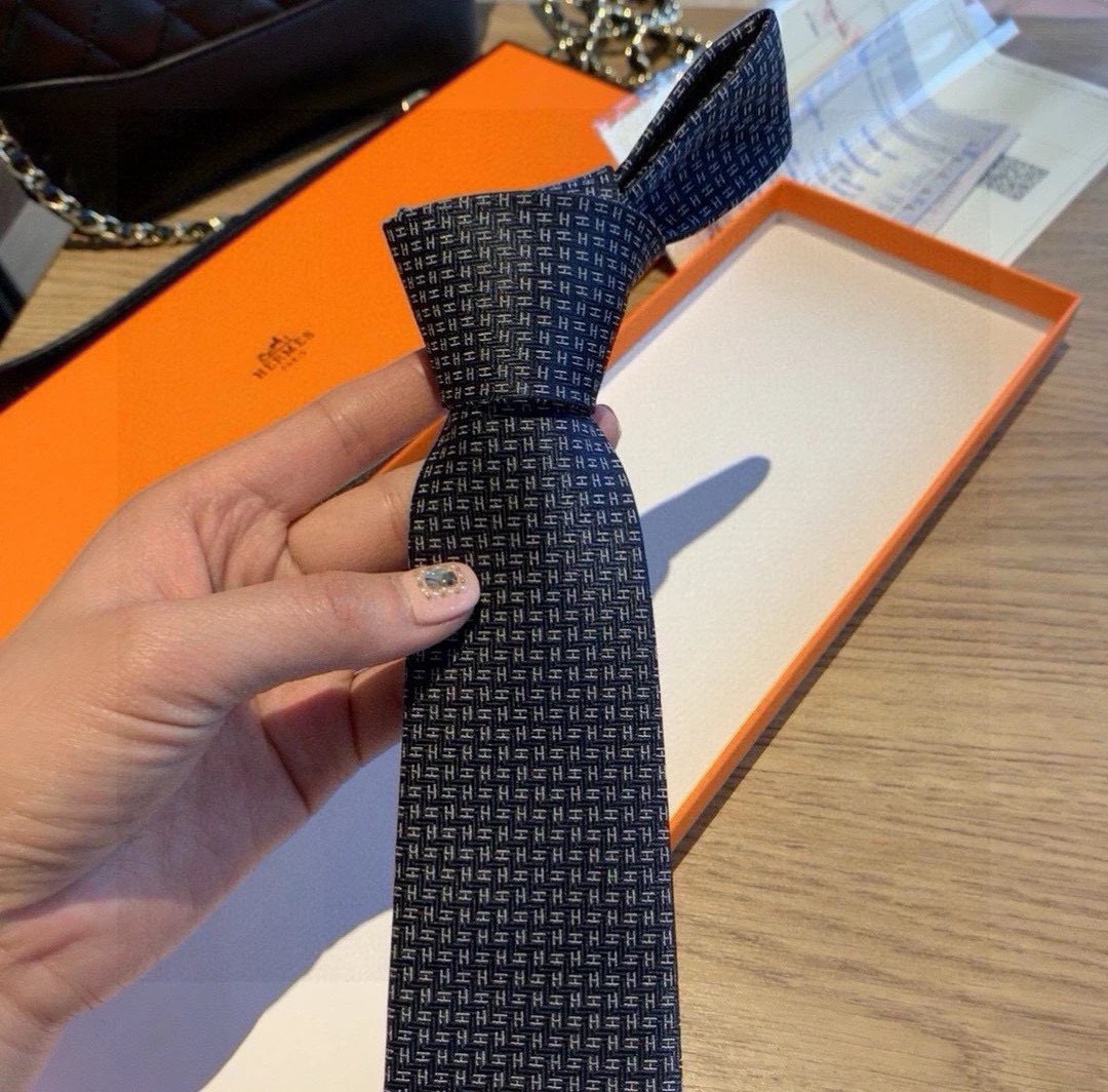 Burberry Silk Tie Ver.K — Photo 4