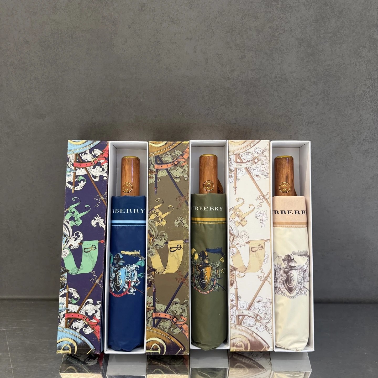 Burberry UV Protection Folding Umbrella Ver.C — Photo 8