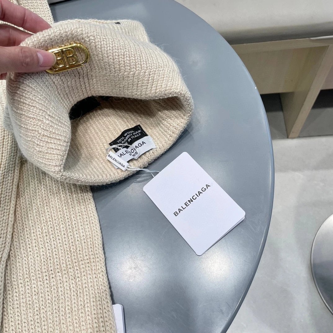 Balenciaga Wool Rabbit Fur Scarf & Hat Set Ver.C — Photo 8