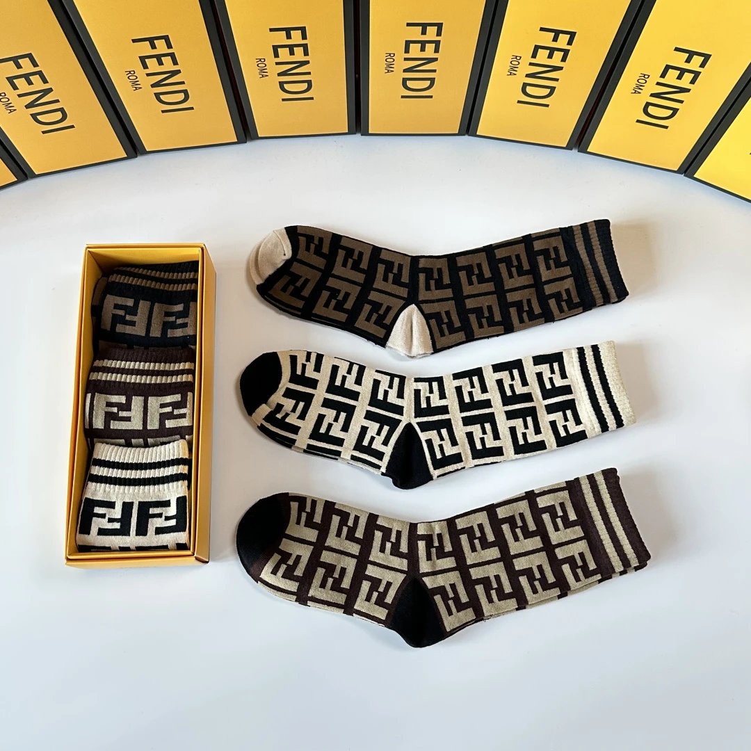 Fendi Classic Crew Socks 3-Pair Box — QC