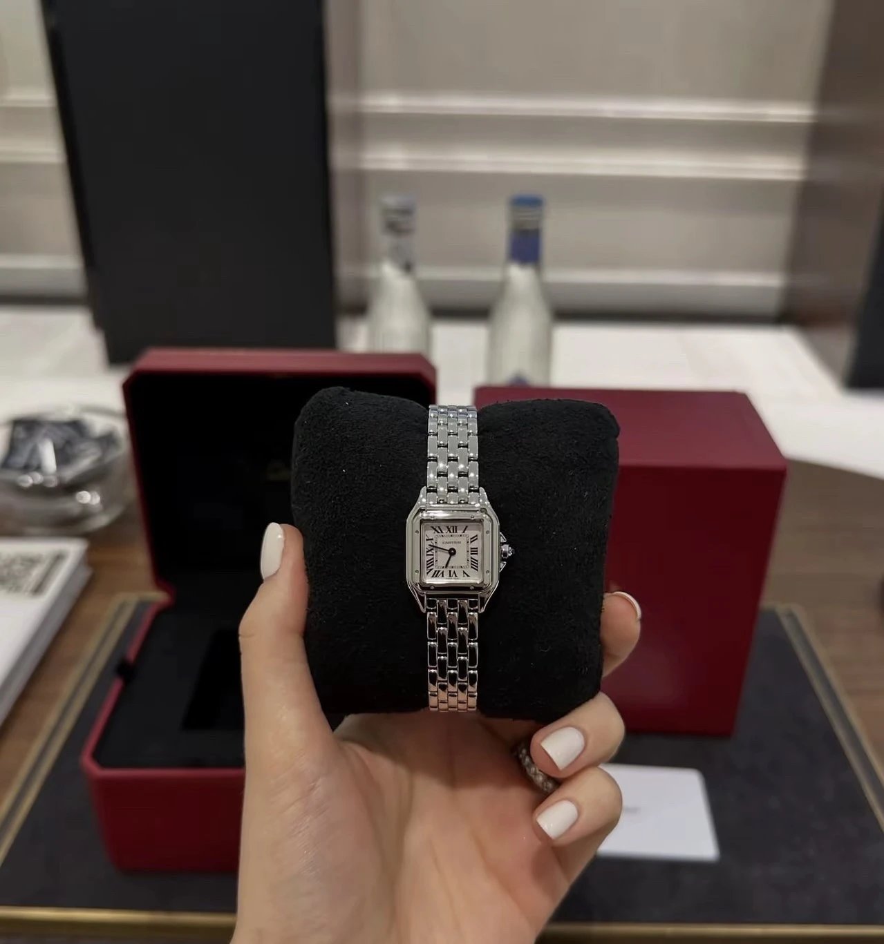 Cartier horloge met vierkante wijzerplaat en schakelband Variant H