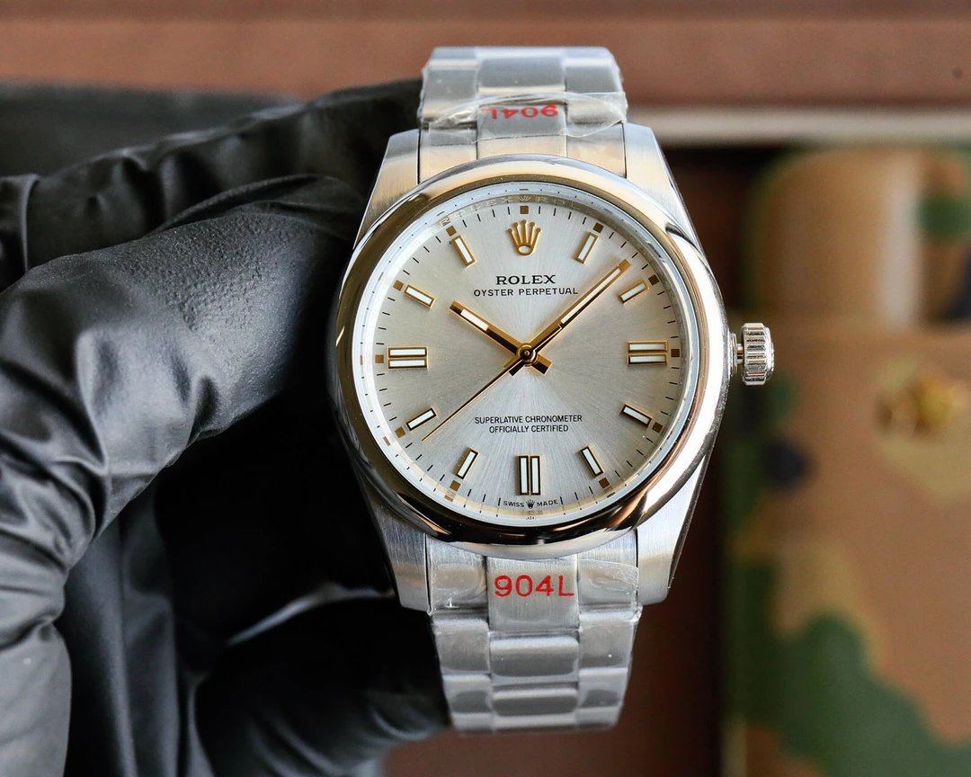Rolex Oyster Perpetual horloge met zilveren wijzerplaat en stalen band 41 mm Variant P