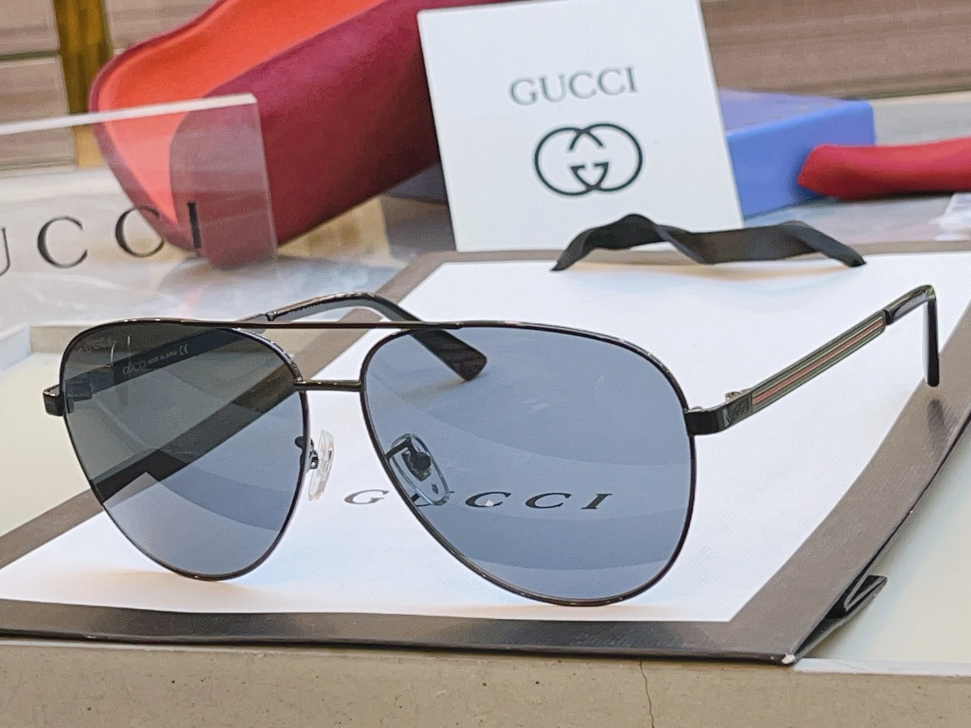 Gucci Sunglasses Ver.A — photo 2