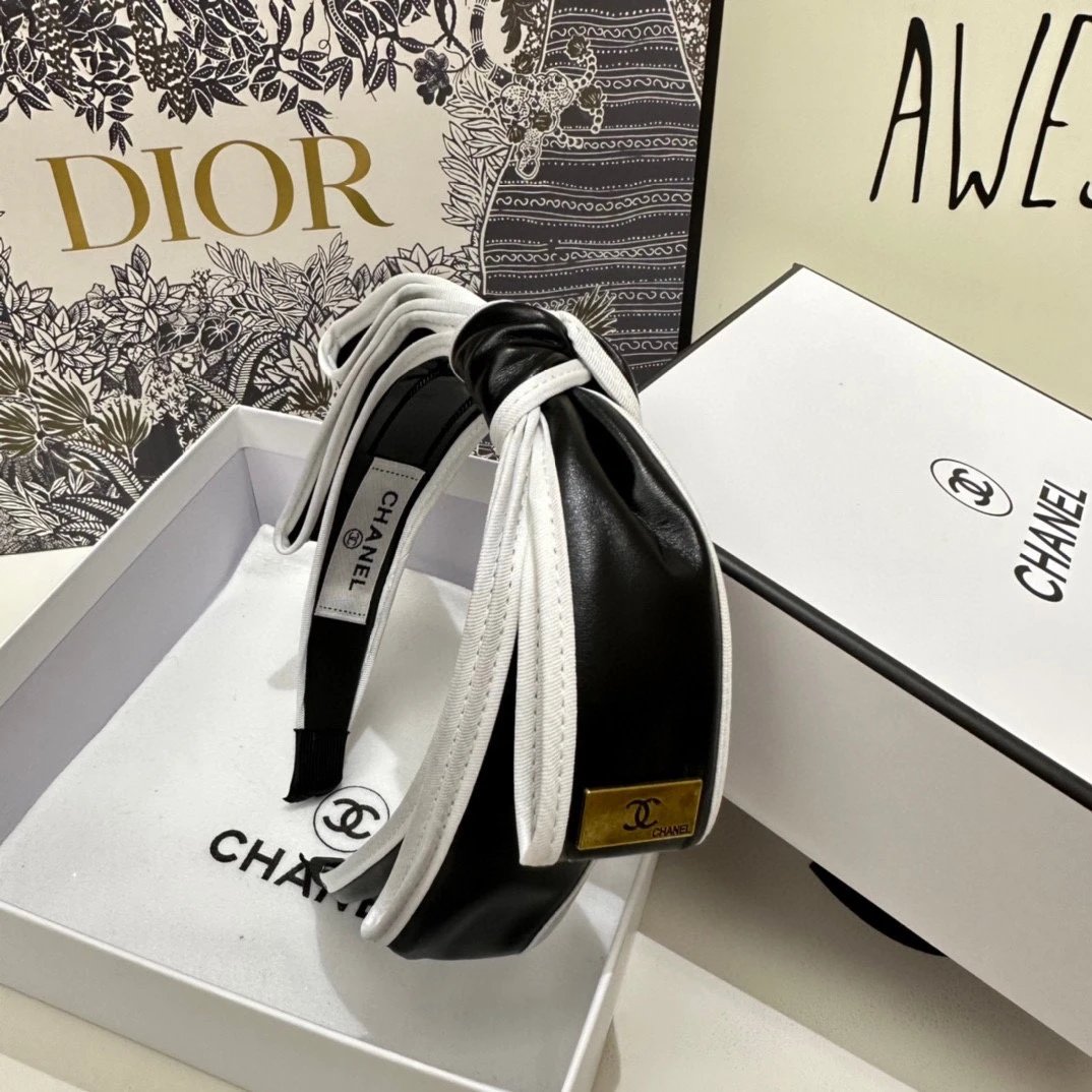 Chanel Bow Headband — Photo 7