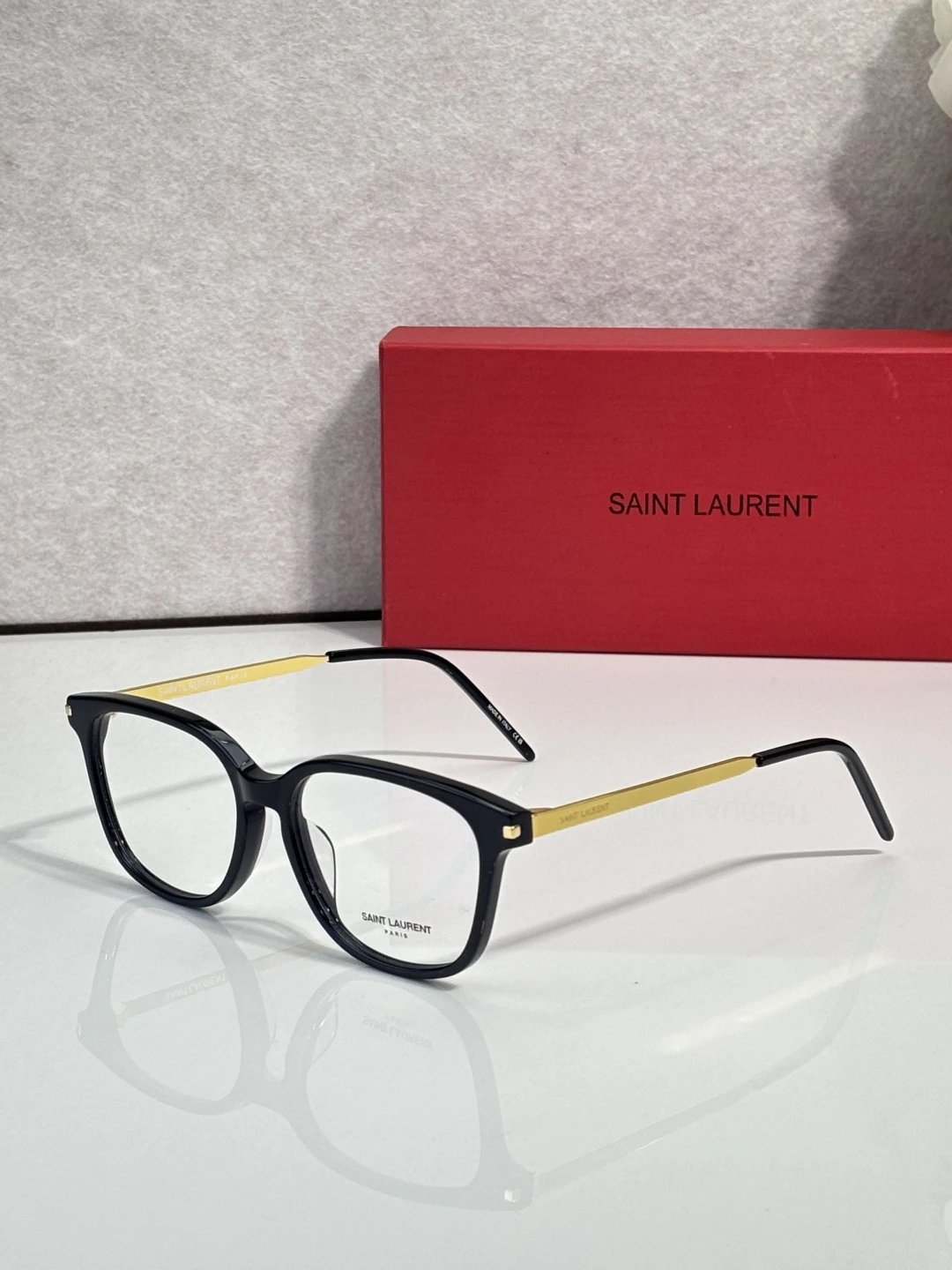Saint Laurent SL648 Sunglasses 54-16-145 — photo 4