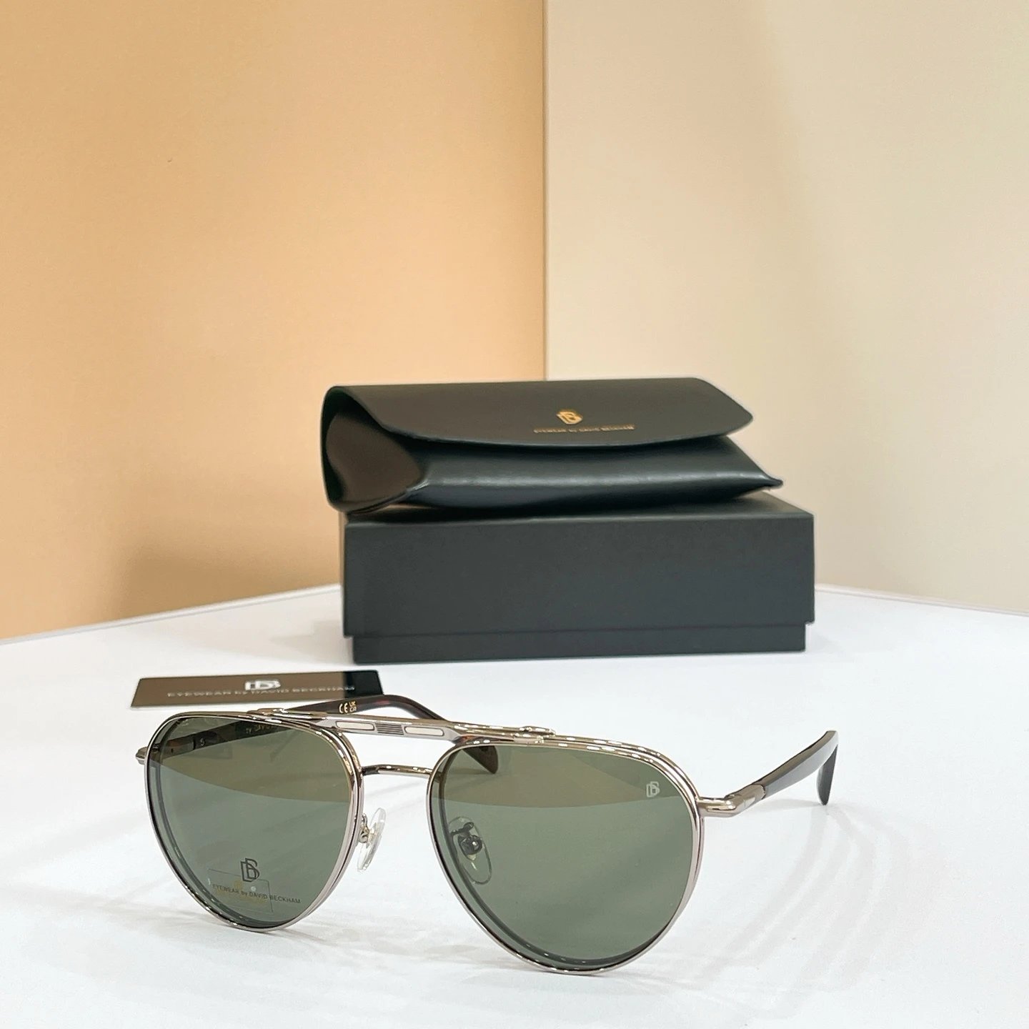David Beckham DB 1238 Sunglasses Ver.B — photo 2
