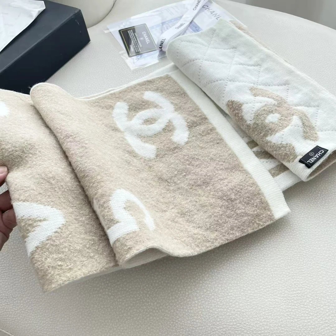 Chanel Cashmere Scarf Ver.B — QC