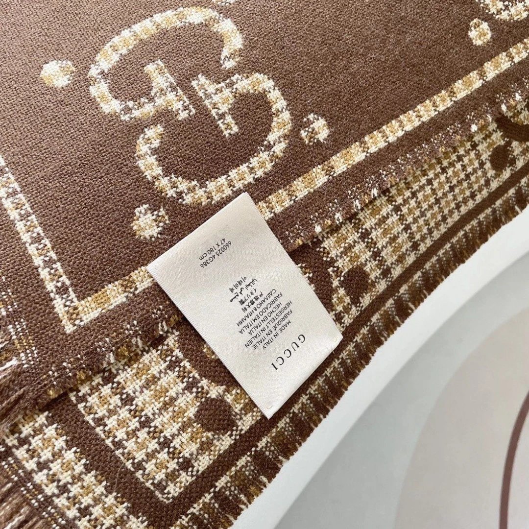 Gucci Cashmere Shawl Ver.B — Photo 9
