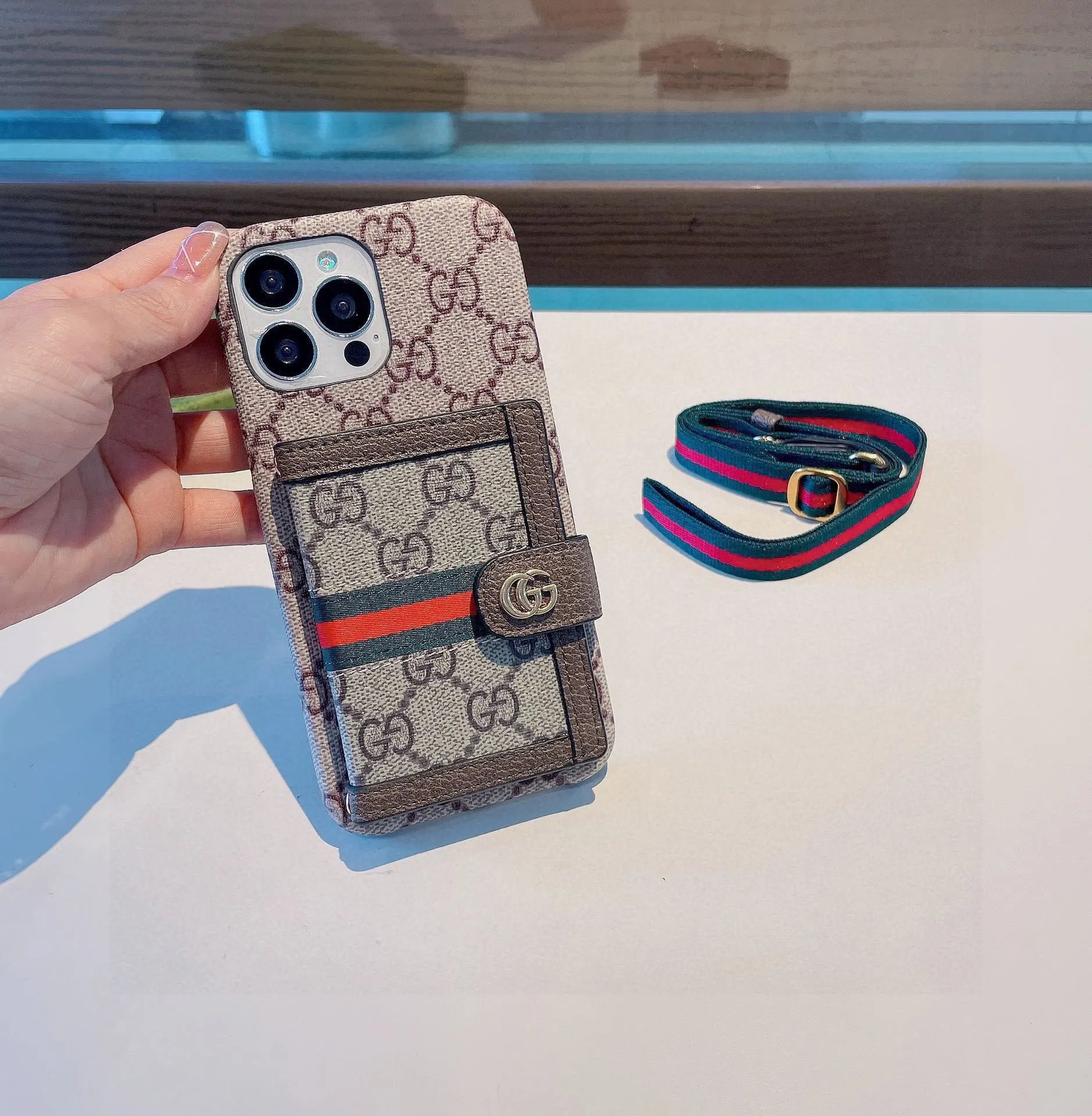 Gucci Crossbody Phone Case Ver.C — Photo 5