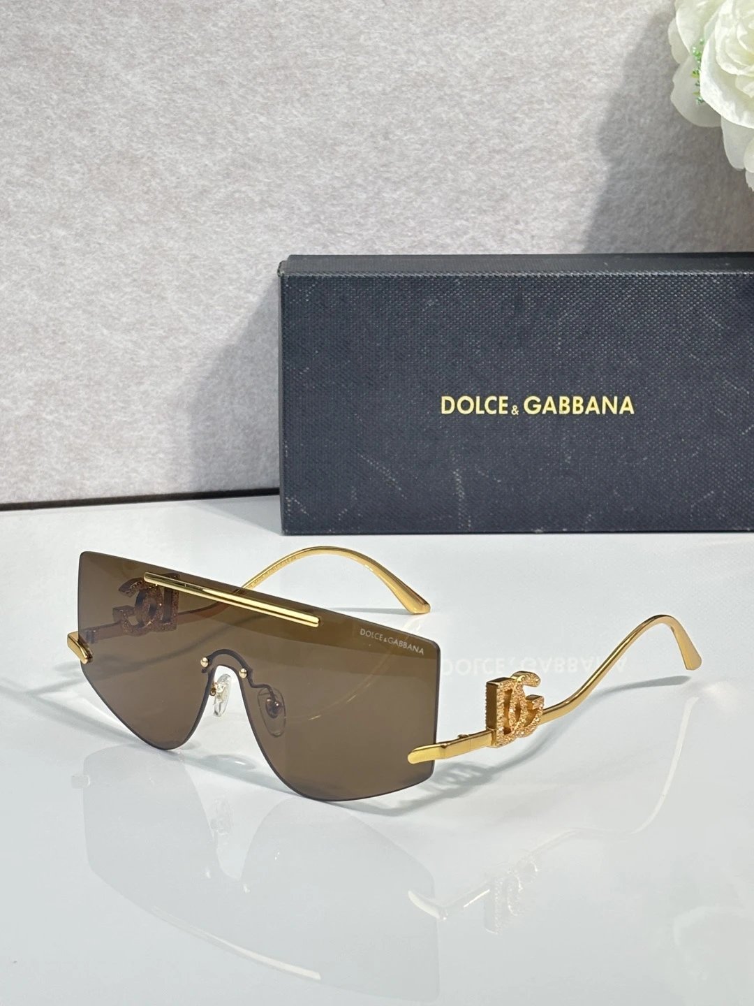 Dolce & Gabbana DG2314 Sunglasses — photo 4