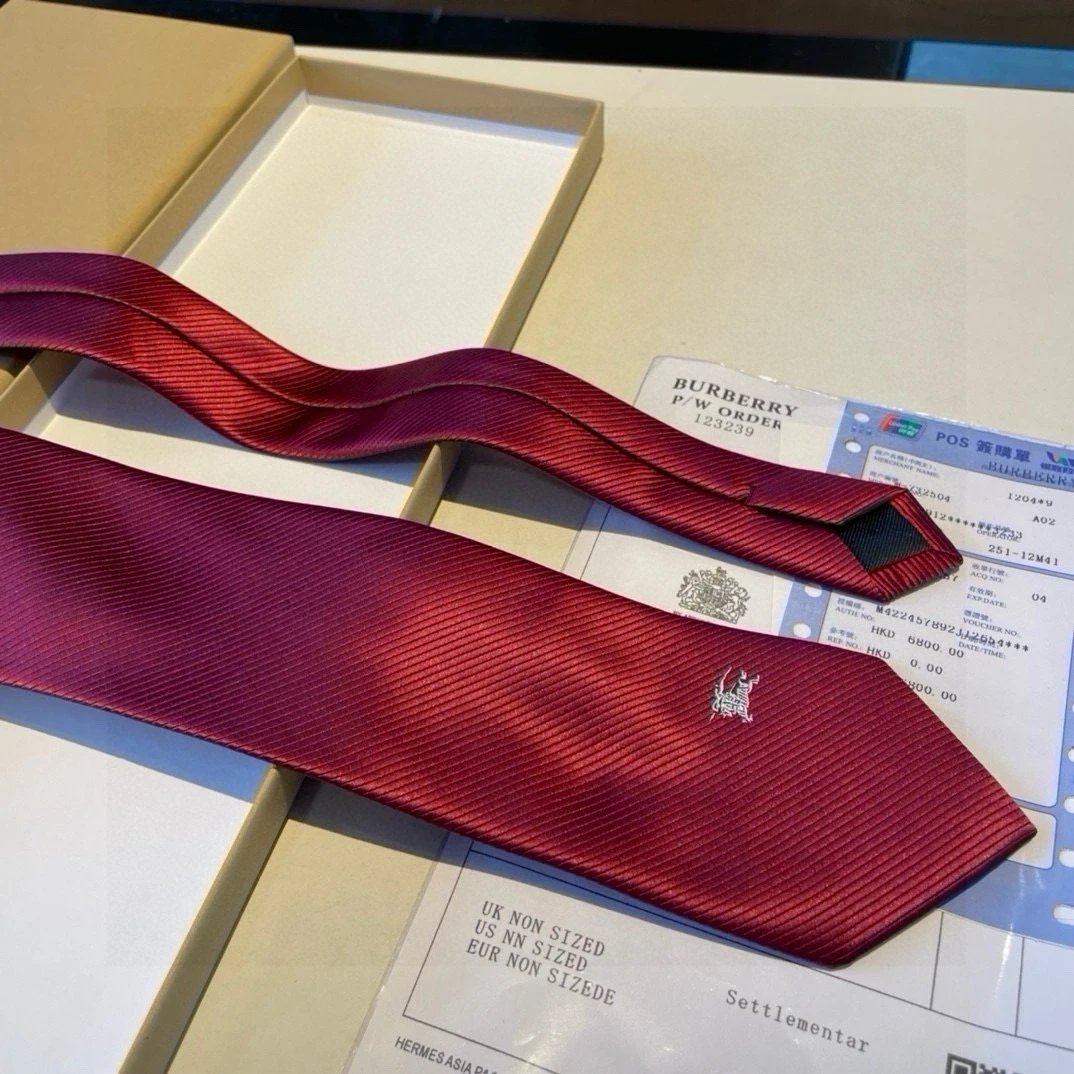 Burberry Silk Tie Ver.R — Photo 4