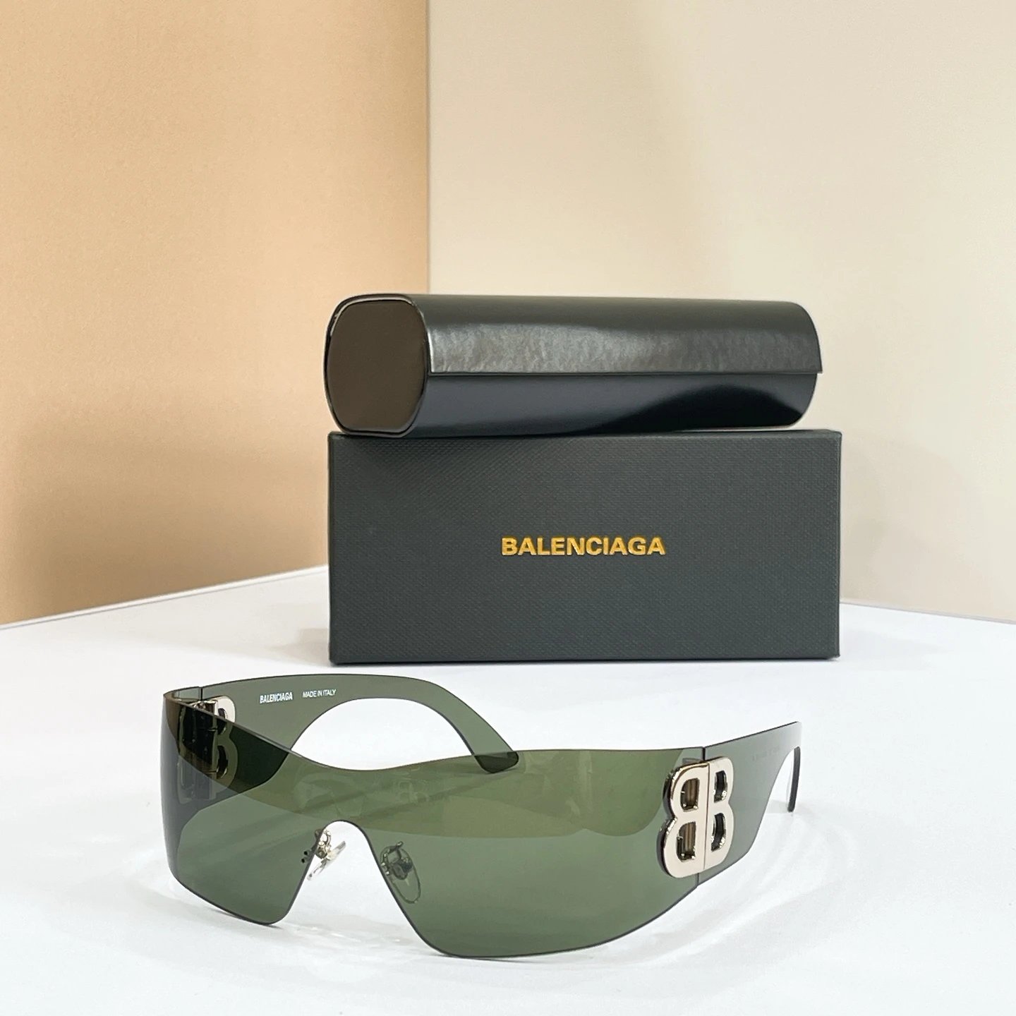 Balenciaga BB0359S Sunglasses — Zdjęcie 5