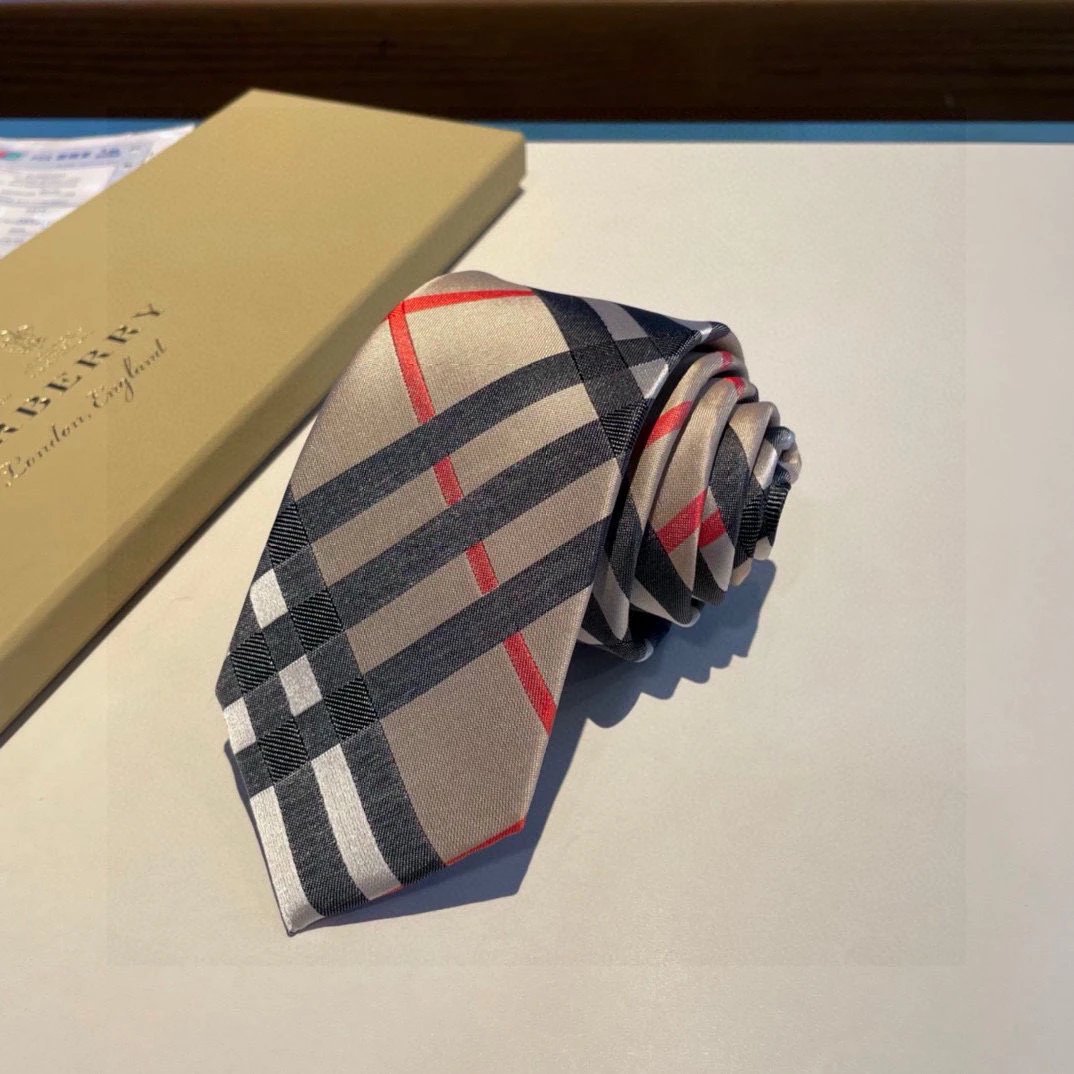 Burberry Silk Tie Ver.Q — Photo 6