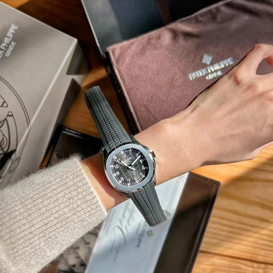 Patek Philippe Aquanaut Automatic Watch 40mm — photo 6