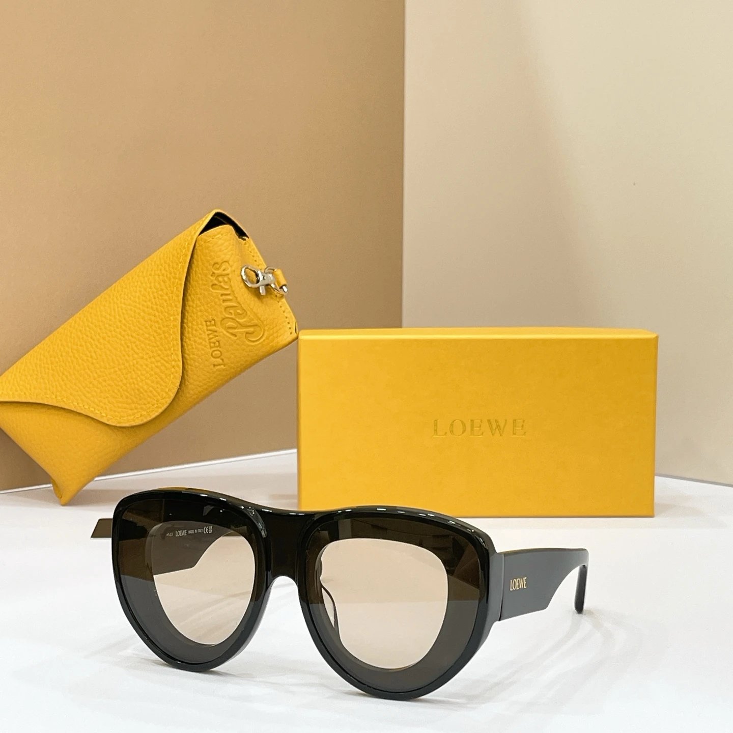 Loewe LW40170U Sunglasses 61-16-140 Ver.A — Zdjęcie 8