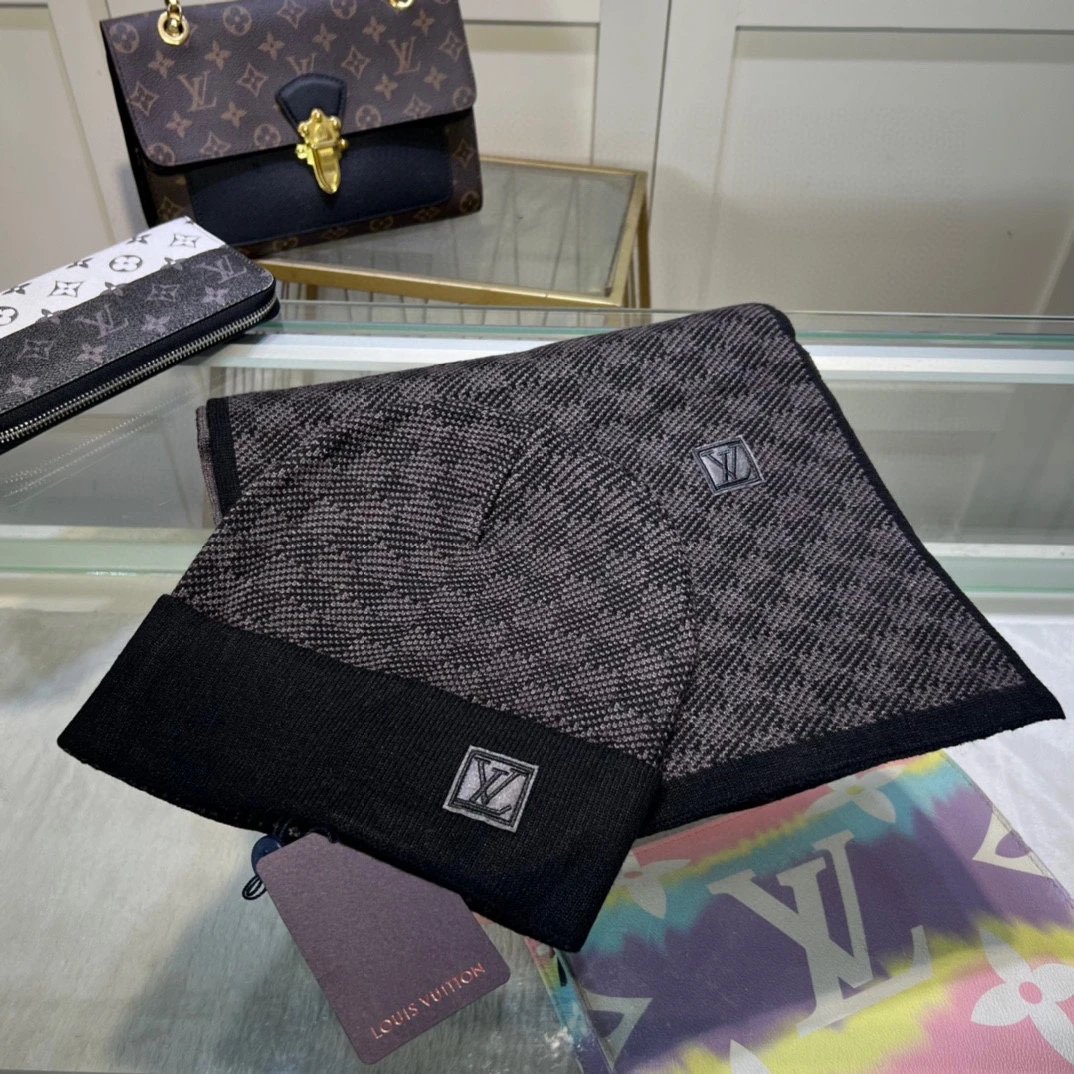 Louis Vuitton Wool Scarf & Hat Set Ver.C — Photo 3