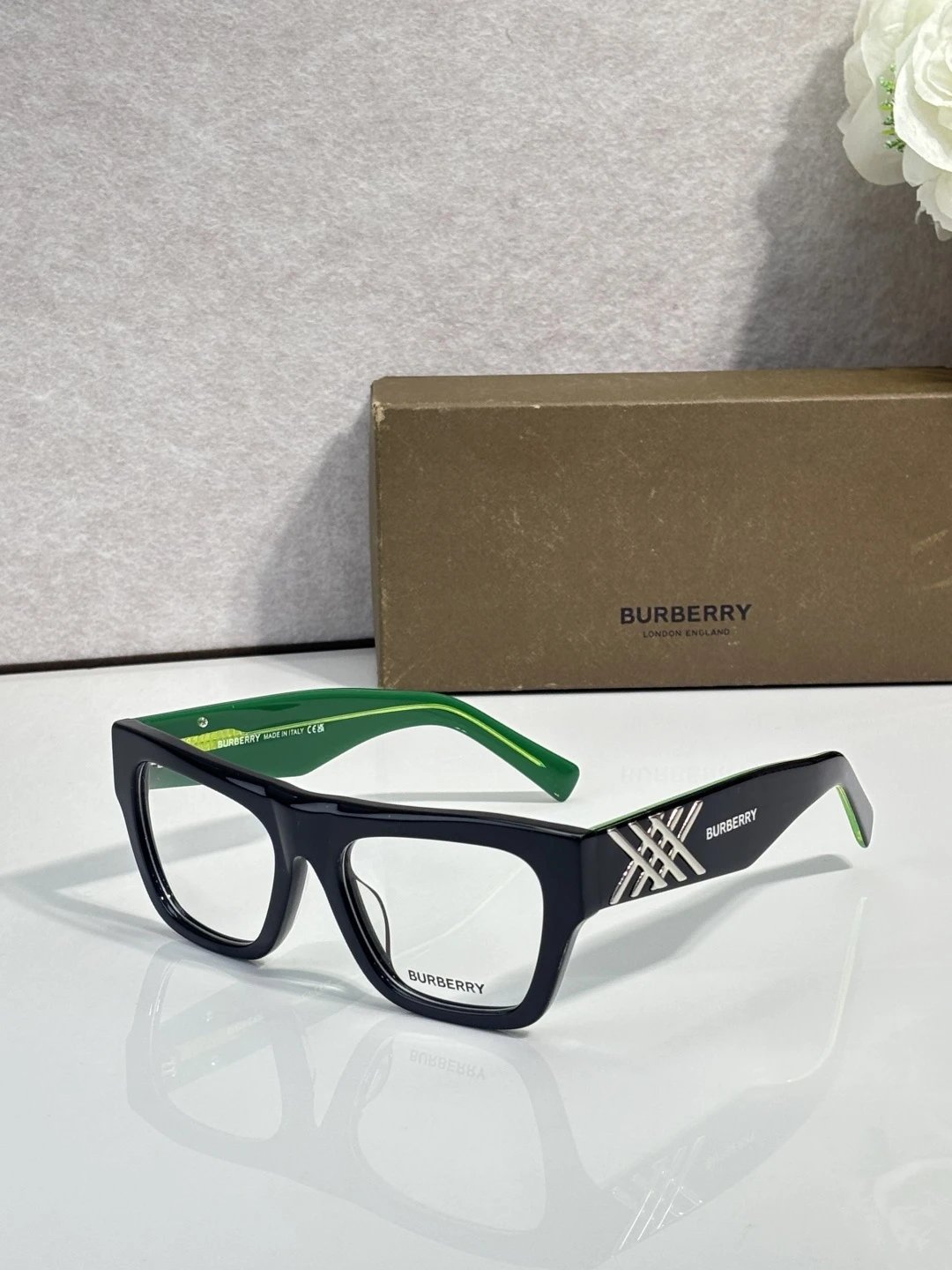 Burberry BE4431 Sunglasses 55-17-145 — photo 4