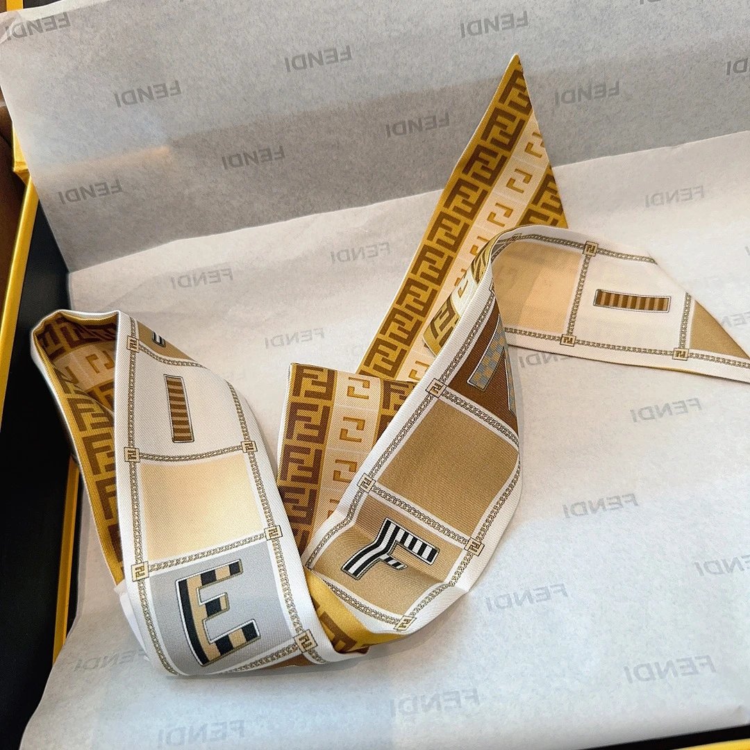 Fendi Silk Hair Ribbon — Photo 9