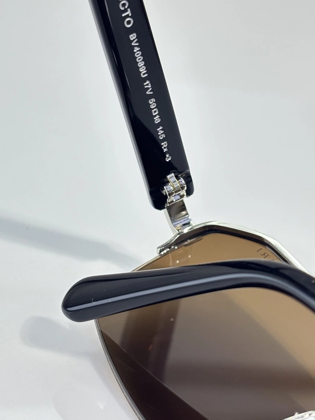 Bvlgari BV40089U Sunglasses 59-16-145 Ver.A — Photo 9