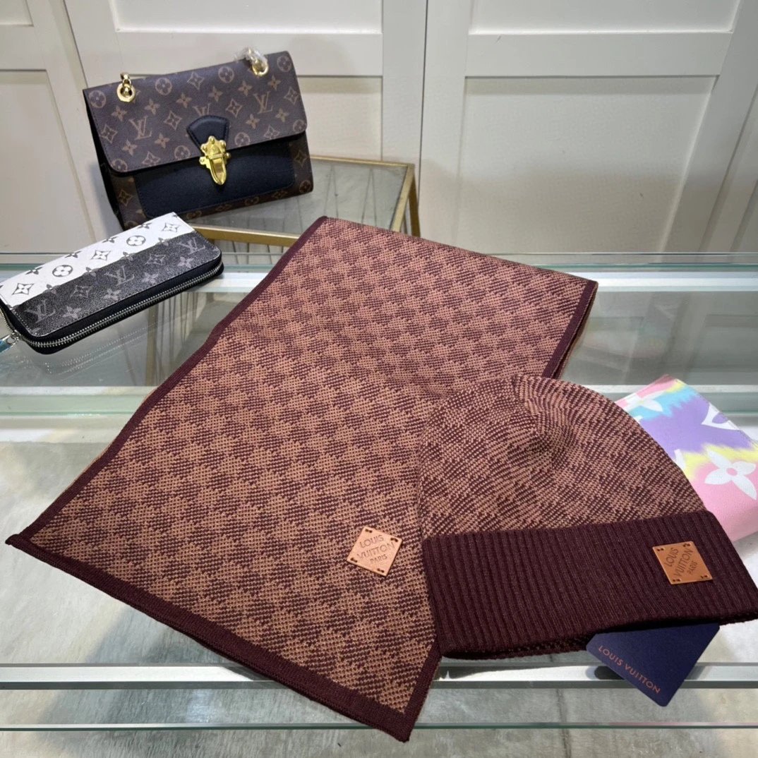 Louis Vuitton Wool Scarf & Hat Set Ver.A — Photo 3