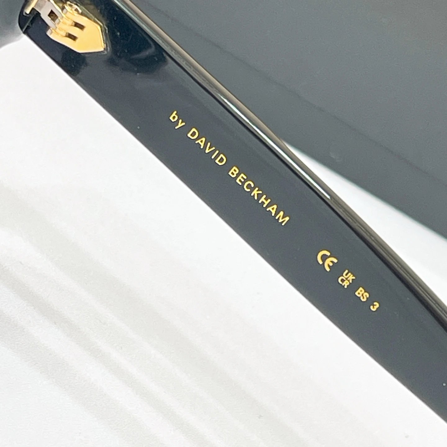 David Beckham DB 7100S Sunglasses 52-21-145 Ver.B — Photo 9