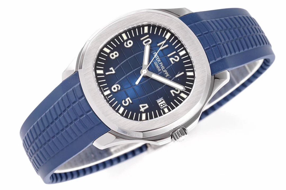 Patek Philippe Aquanaut Automatic Watch 38mm — photo 4