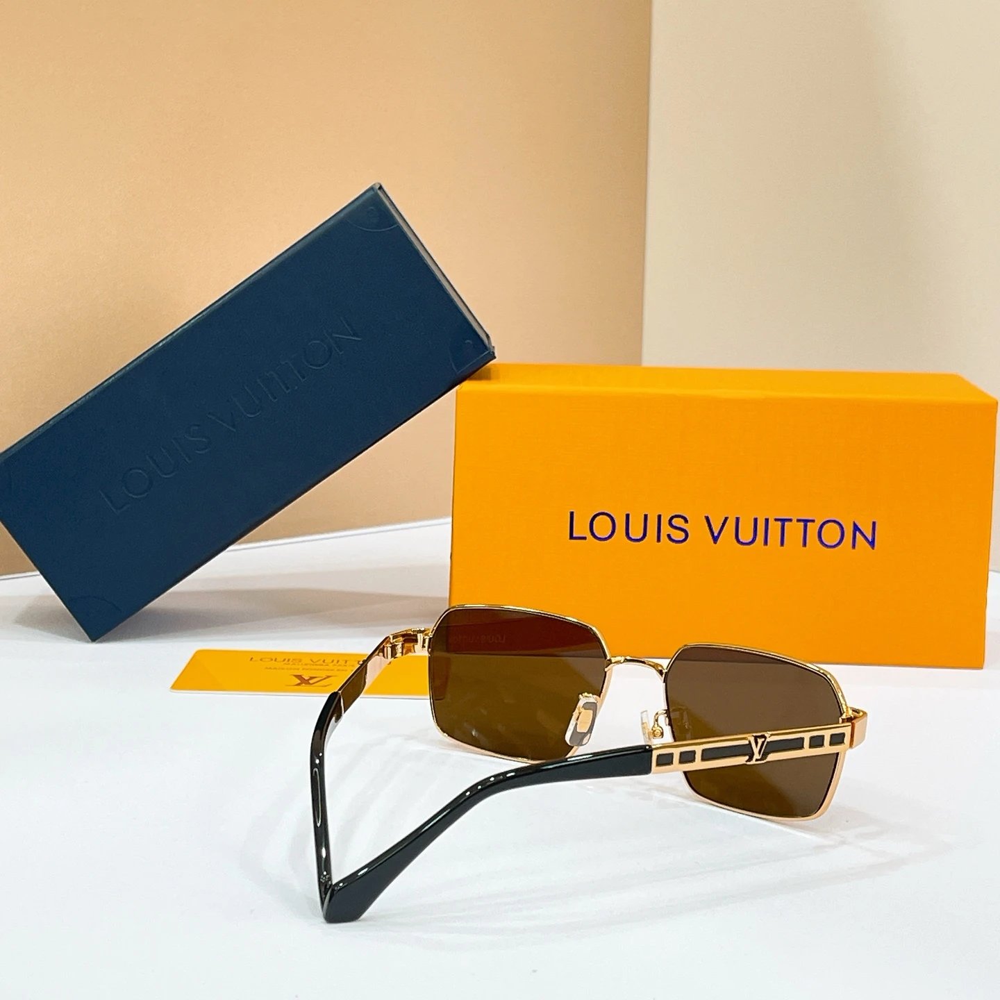 Louis Vuitton Z2107U Sunglasses 57-18-145 — QC