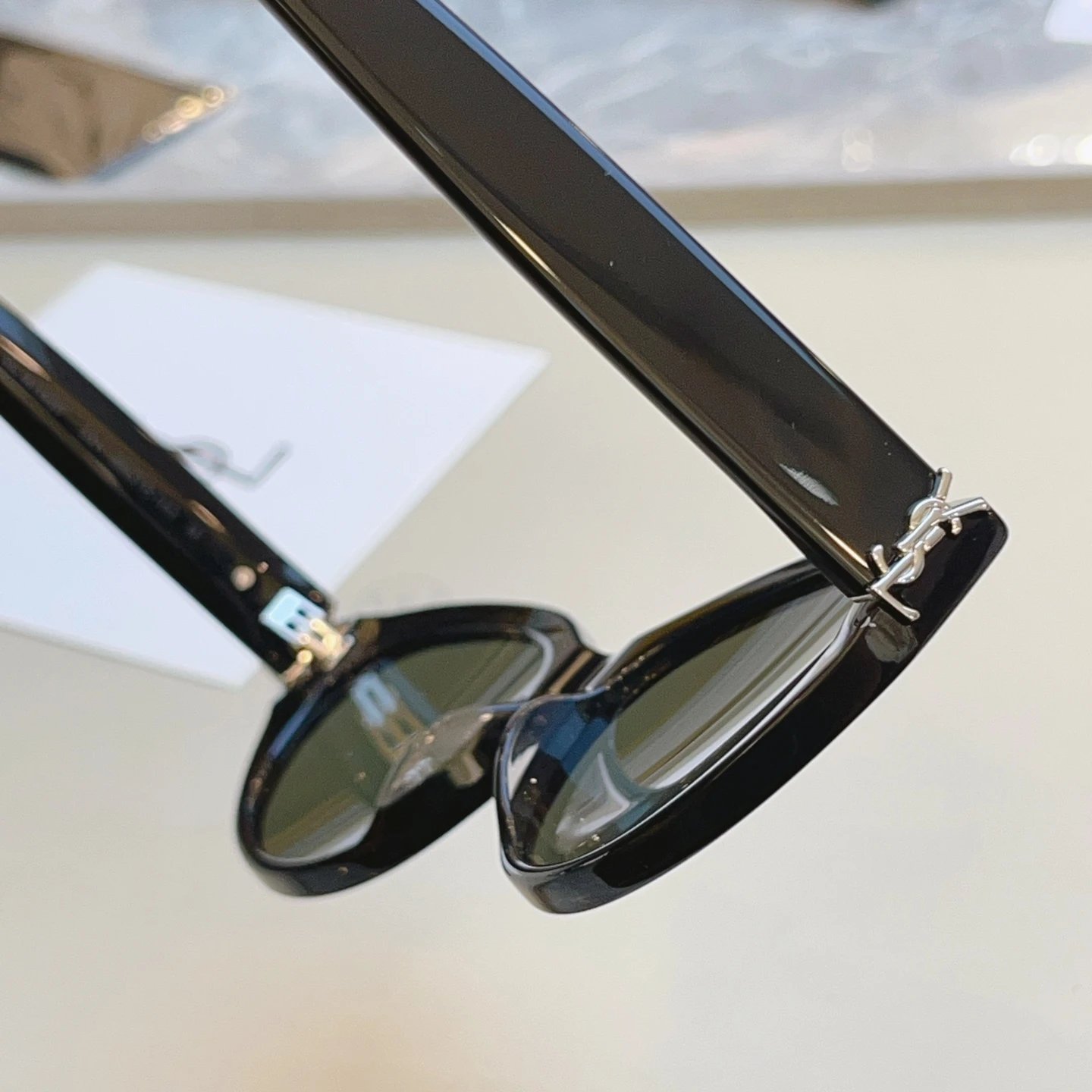Saint Laurent Sunglasses Ver.C — photo 7