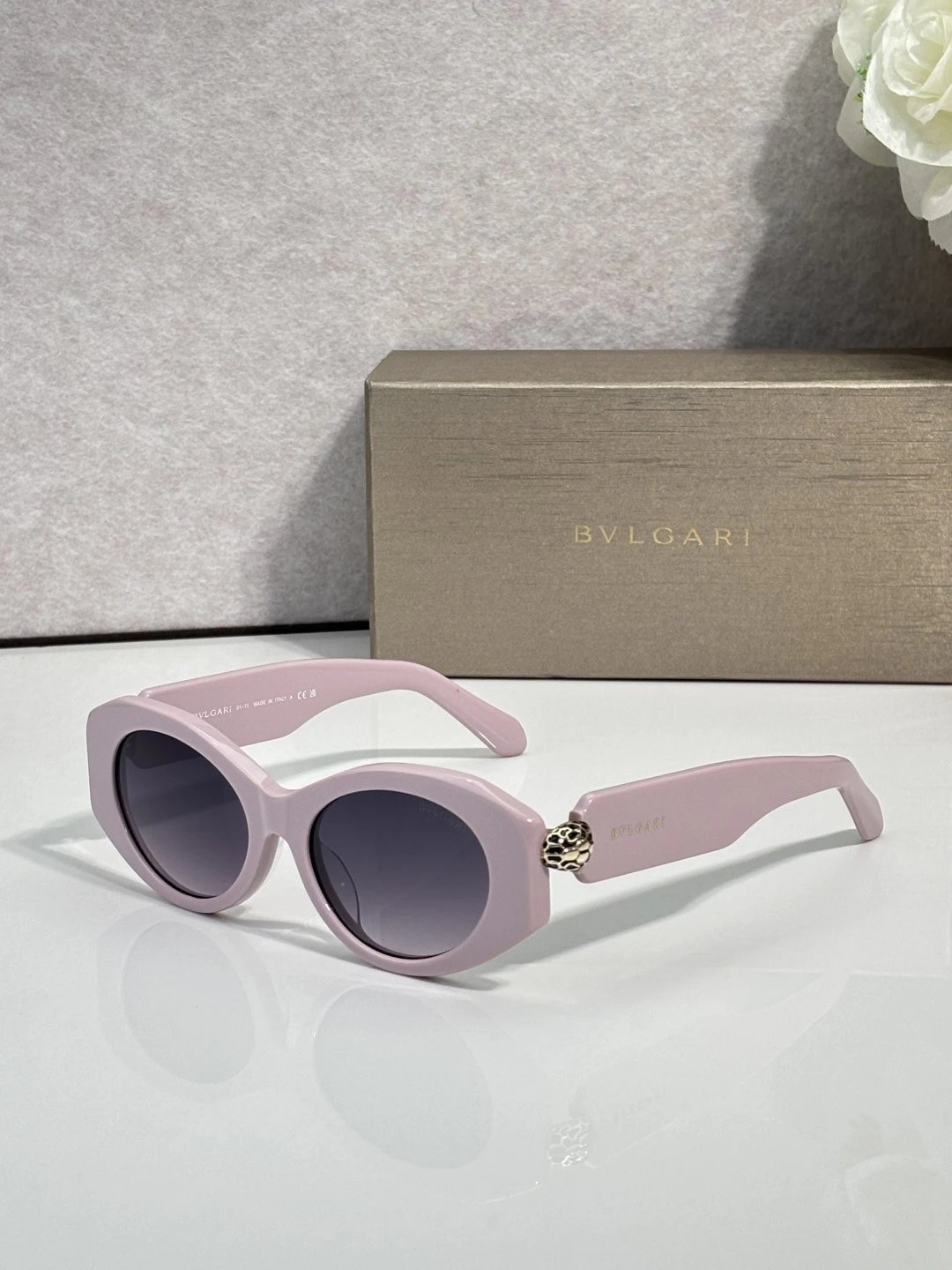 Bvlgari BV4007I Sunglasses 52-19-140 — Zdjęcie 2