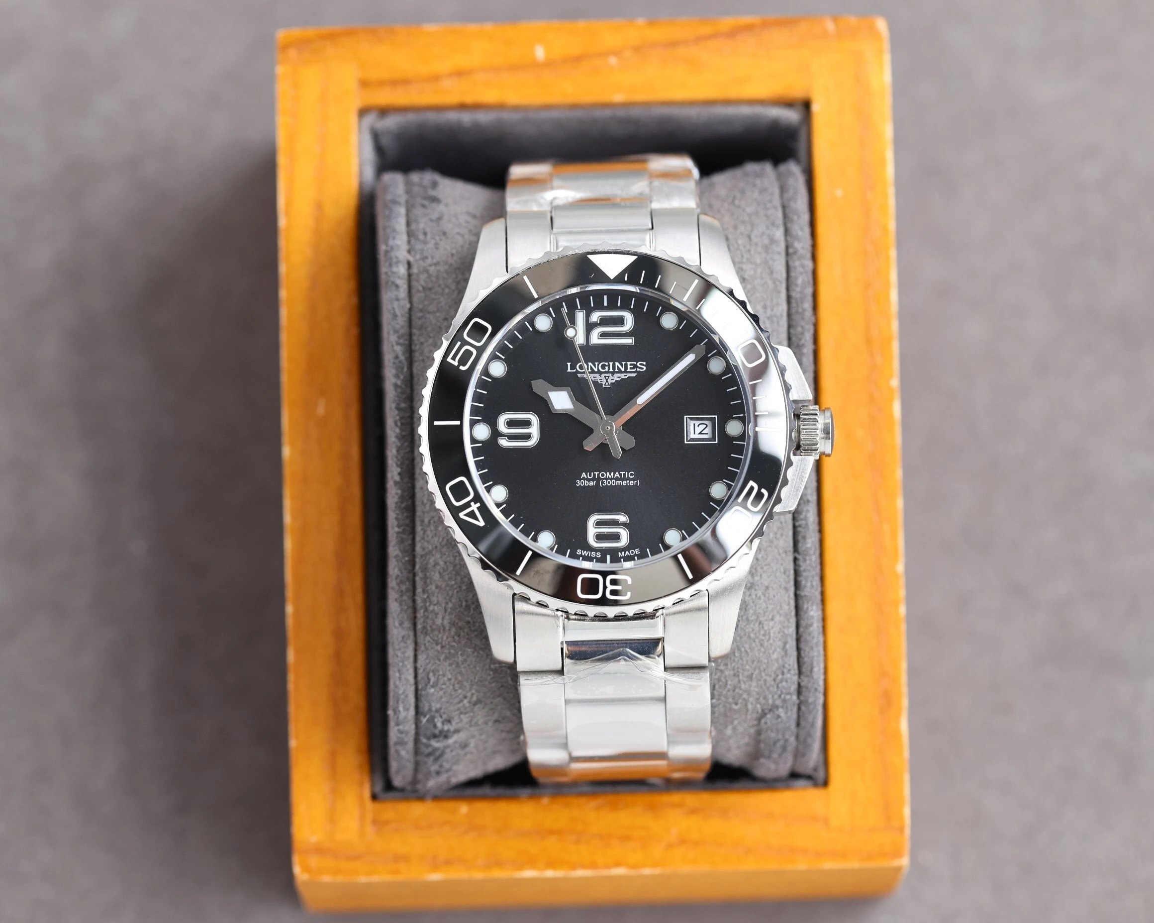 Longines Automatic Watch with Black Dial and Metal Bracelet