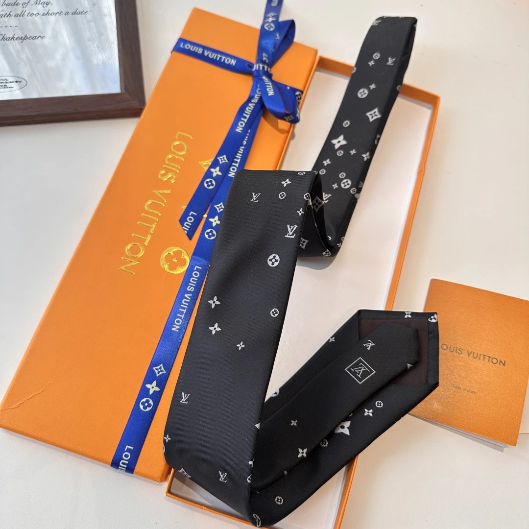 Louis Vuitton Silk Tie Ver.D — Zdjęcie 6