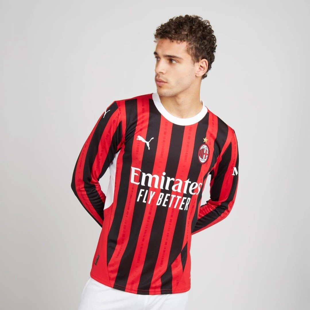AC Milan 24/25 Home Jersey — photo 3