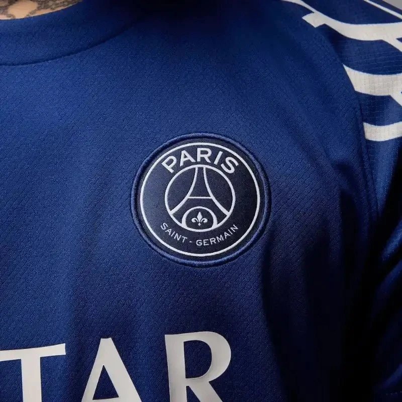 Paris Saint-Germain 24/25 Fourth Jersey — Photo 3