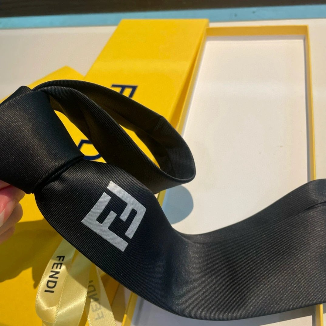Fendi Silk Tie Ver.E — Photo 7