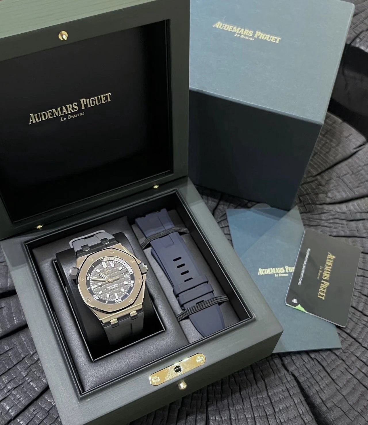 Audemars Piguet Royal Oak Automatic Watch 42mm Ver.B — photo 2