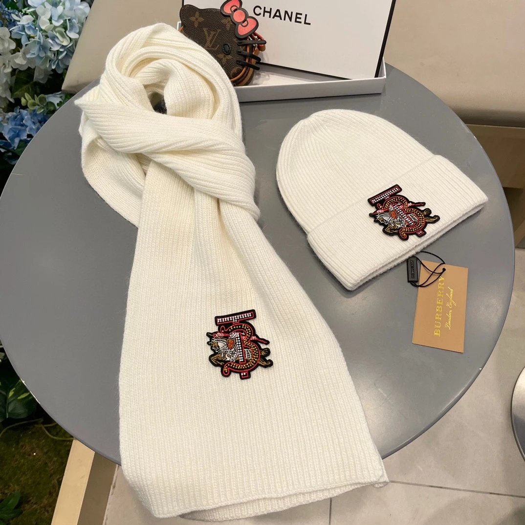 Burberry Scarf & Hat Set Ver.C — Photo 5