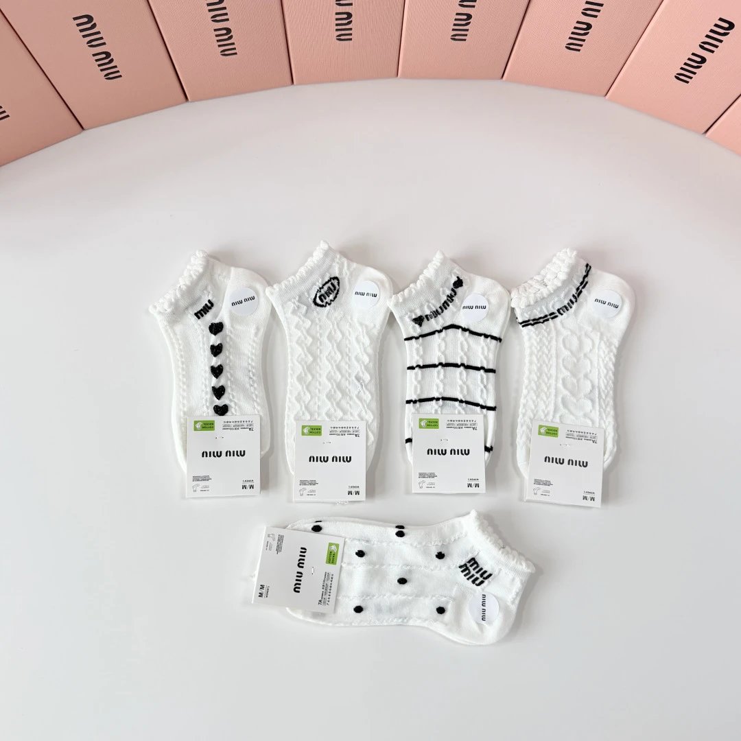 Miu Miu Classic Quarter Socks 5-Pair Box — photo 4