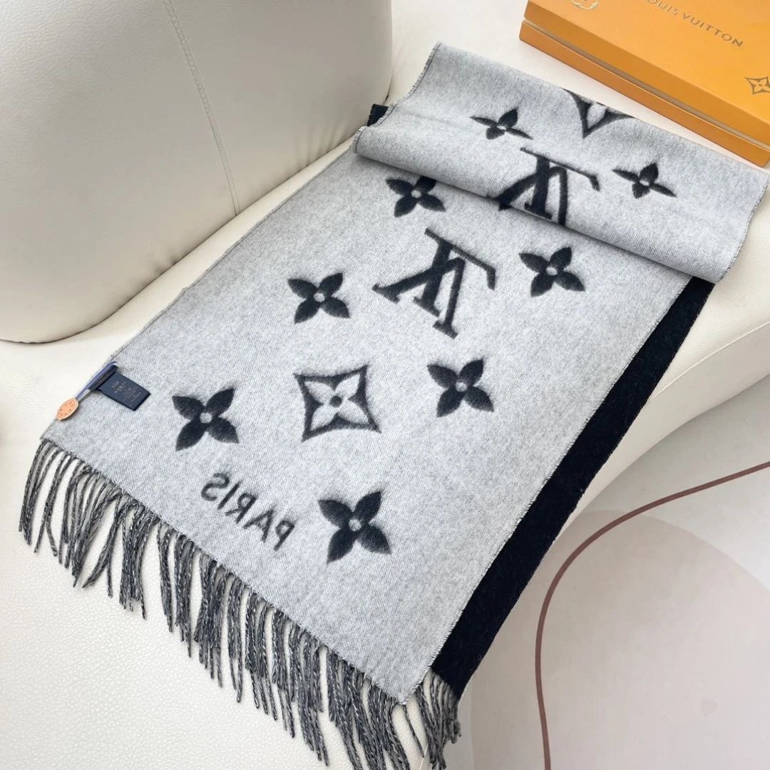 Louis Vuitton Cashmere Scarf Ver.D — Photo 4