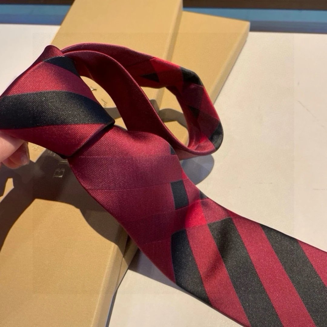 Burberry Silk Tie Ver.G — Photo 7