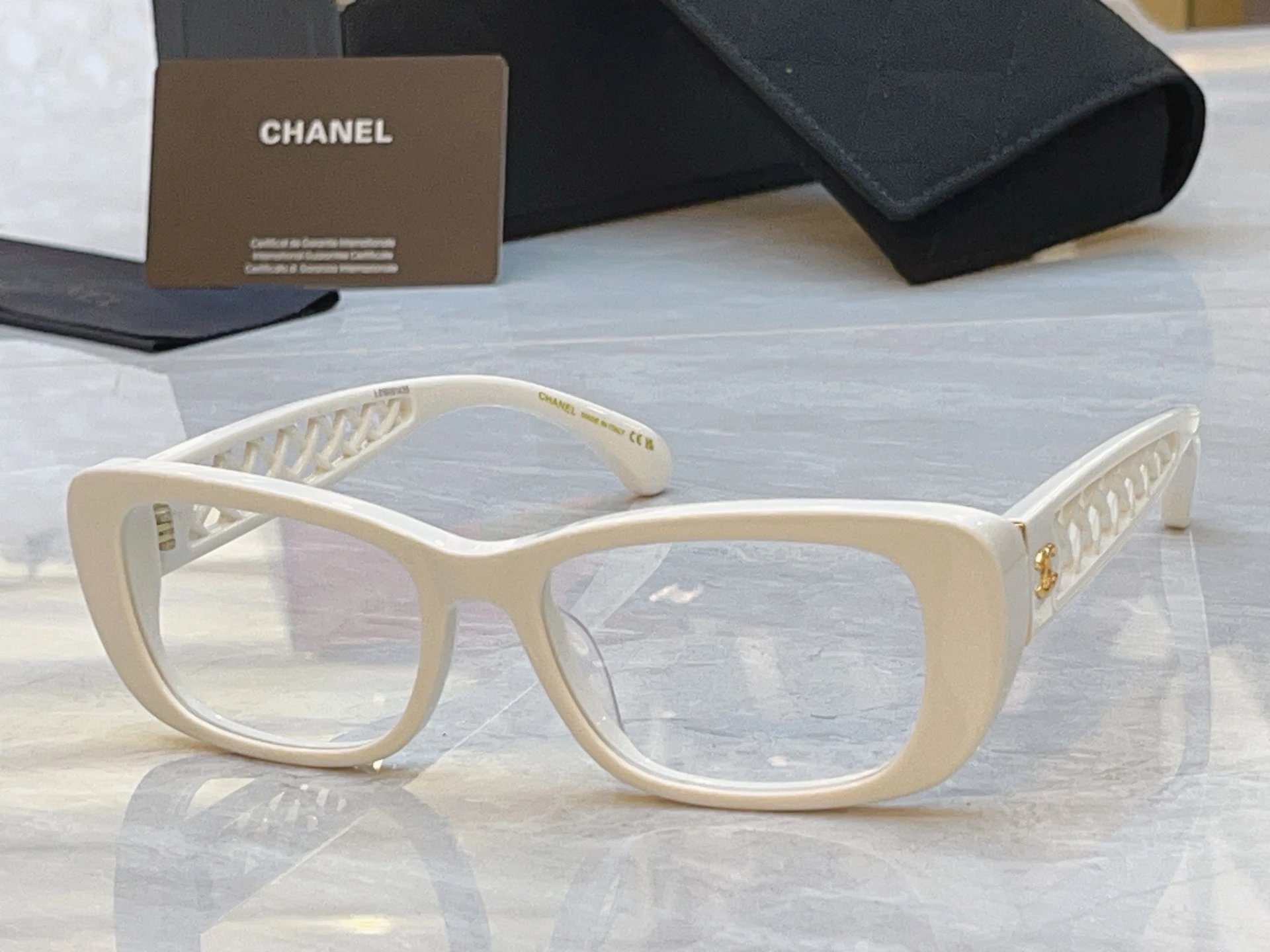 Chanel Sunglasses Ver.A — QC