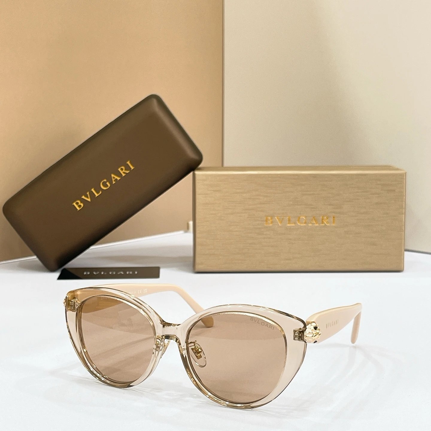 Bvlgari BV50073I Sunglasses 54-18-140 Ver.A — photo 4
