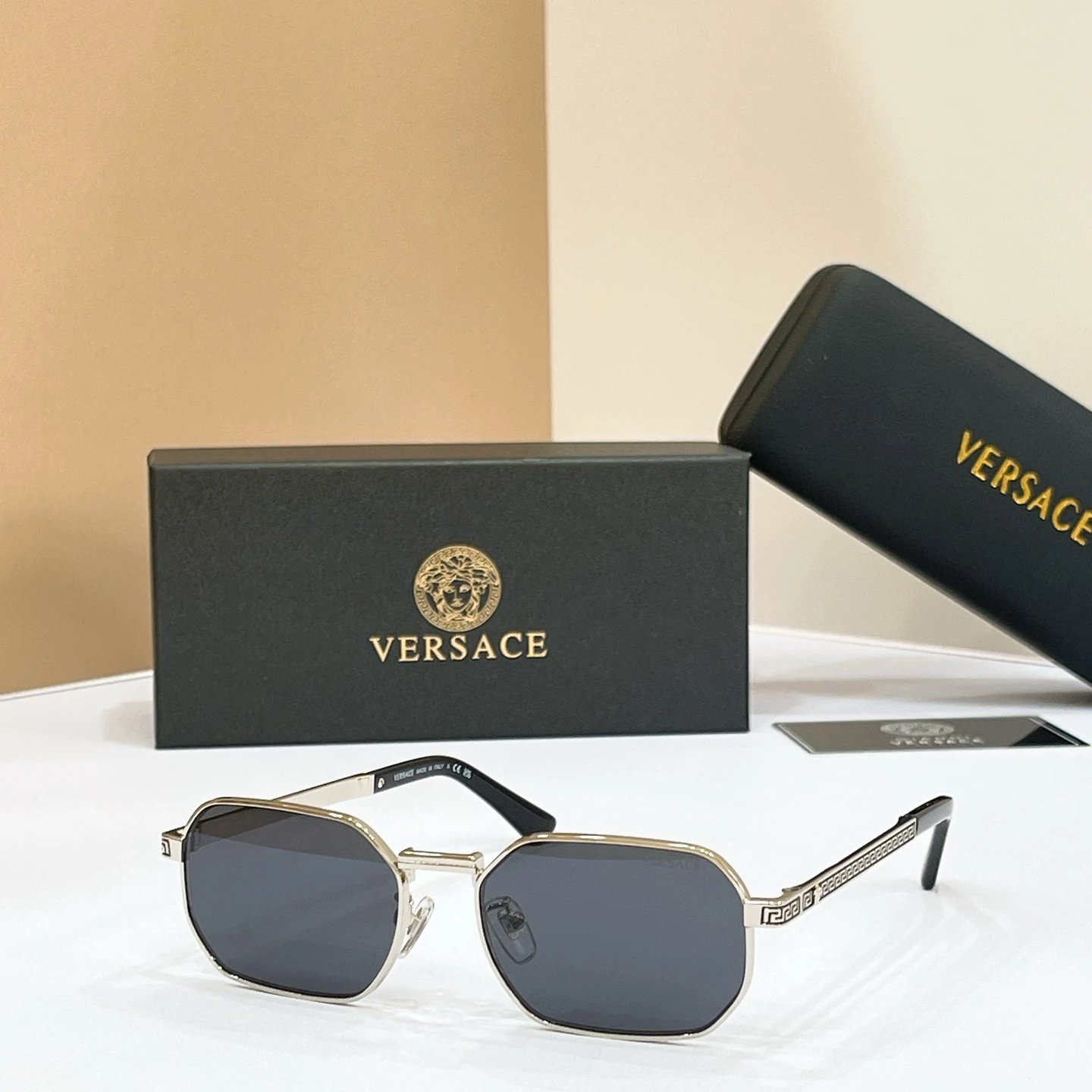 Versace Sunglasses Ver.C — Photo 6