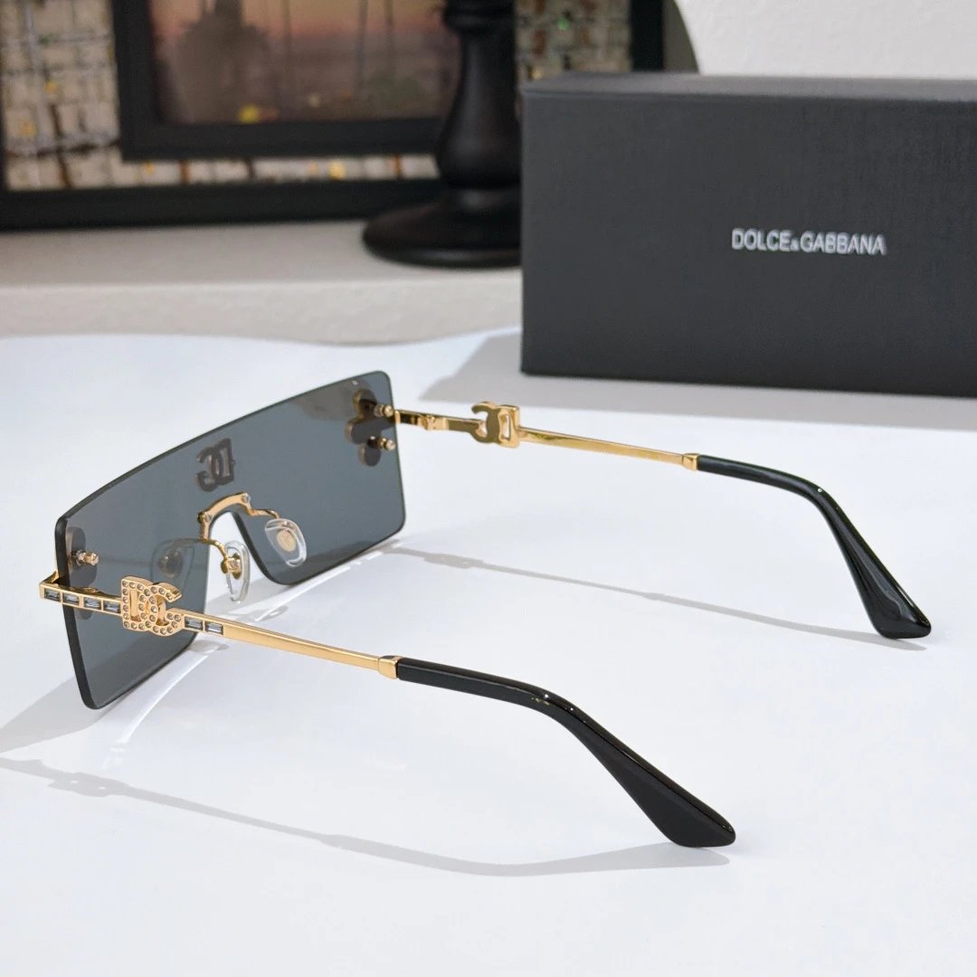 Dolce & Gabbana DG2208 Sunglasses Ver.A — Photo 7