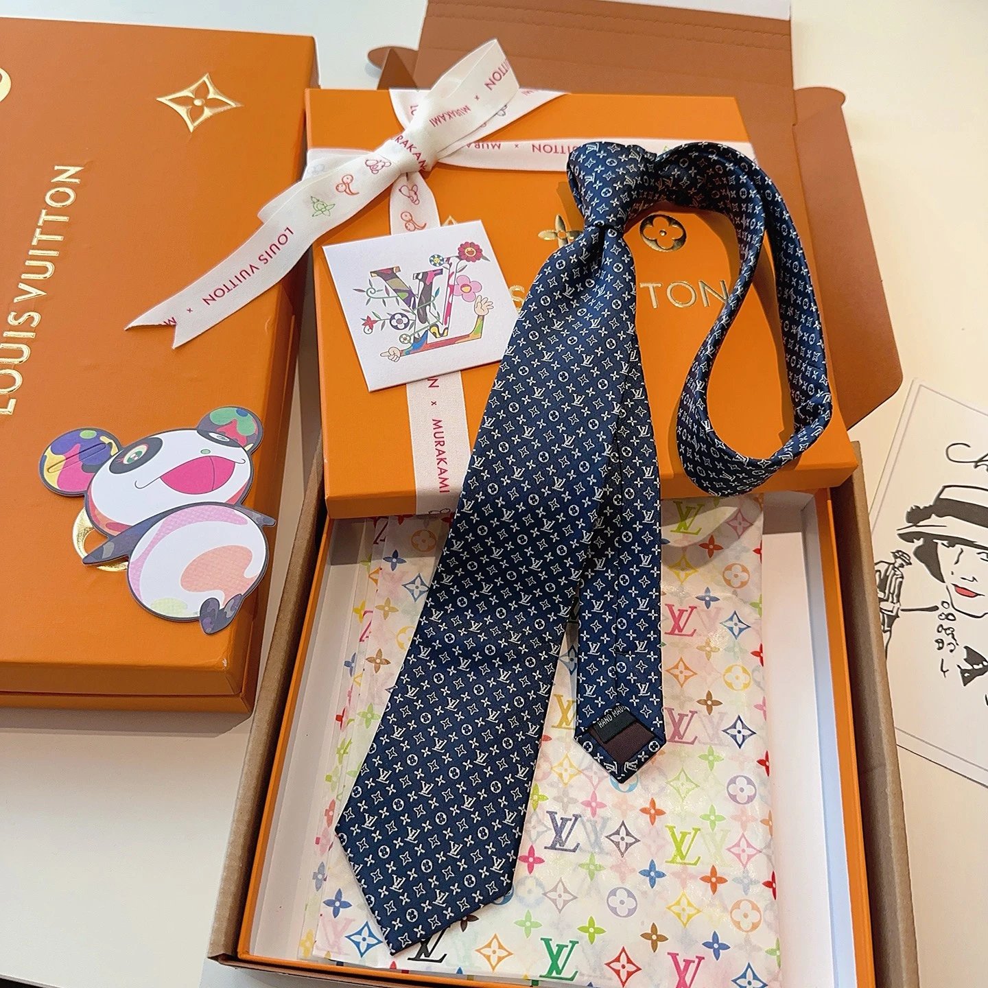 Louis Vuitton Silk Tie Ver.J — Photo 8
