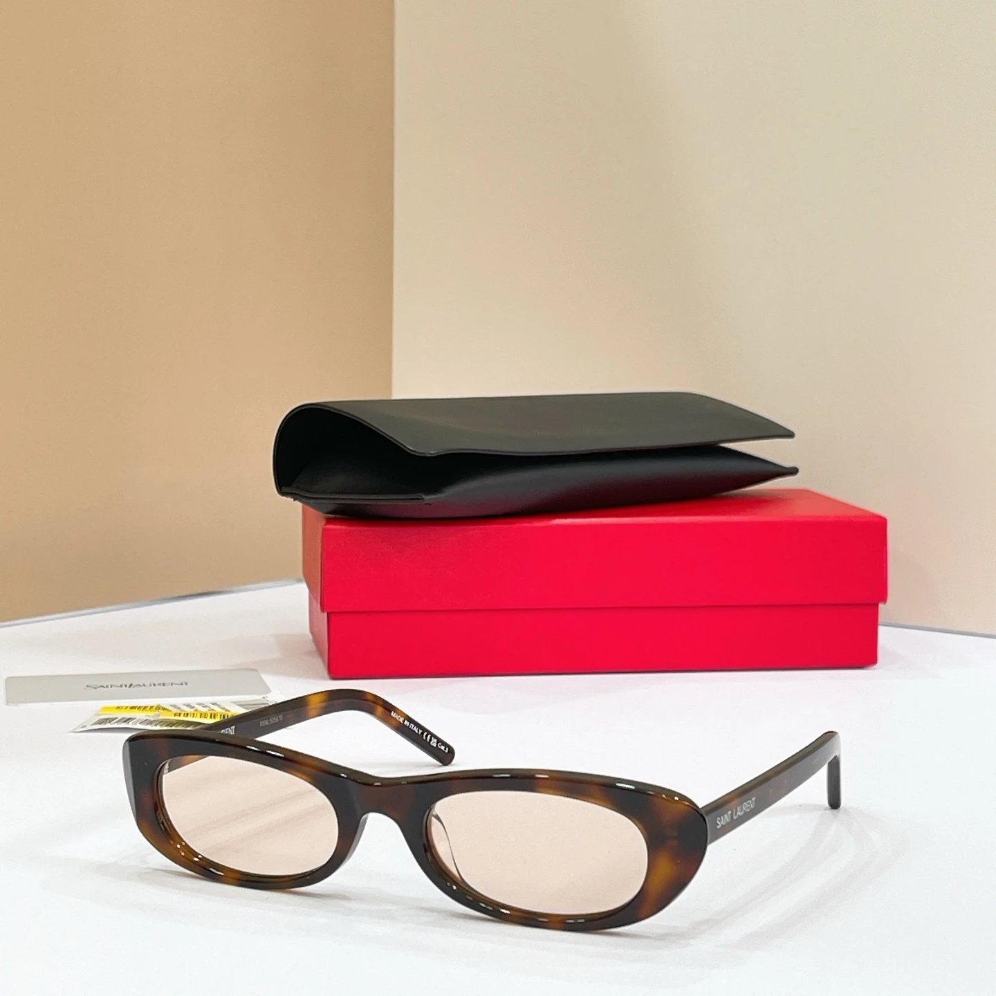 Saint Laurent SL 557 Sunglasses 53-20-140 — photo 3
