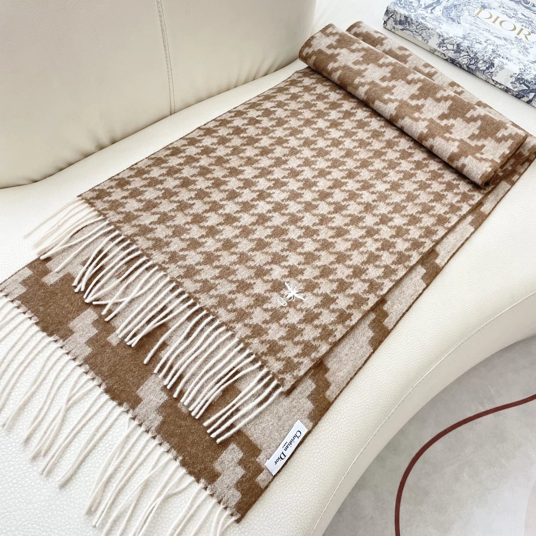 Dior Scarf Ver.D — Photo 6